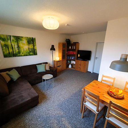 Radfreundliches Wohlfuehl-Apartment Mit Terrasse Und Parkplatz - Fewo Woody Schwerin  Eksteriør billede